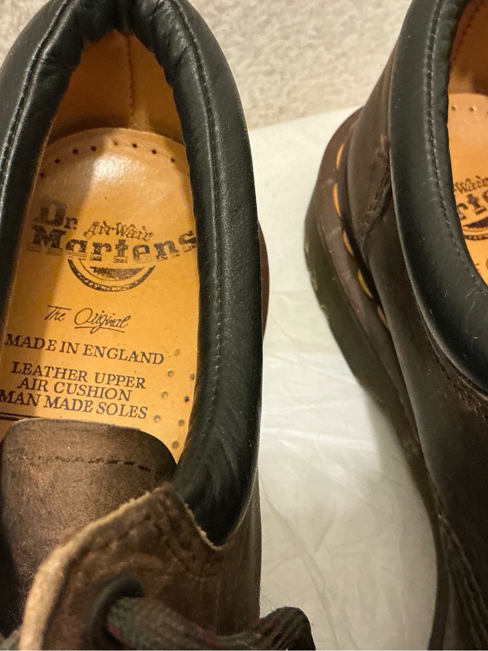 Dr. Martens 8053 Crazy Horse Leather Casual Shoes in dark brown size 8 England - Picture 4 of 10